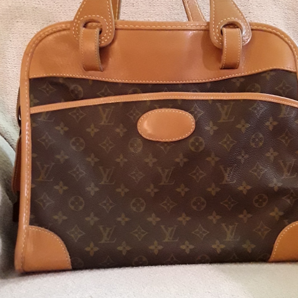 Authentic Vintage Louis Vuitton purse